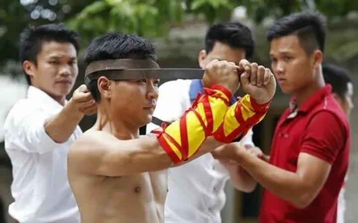 Xu hướng Triệu Lộ Tư cắt phăng mái tóc: Hotspot Matrix tiết lộ bí quyết video viral